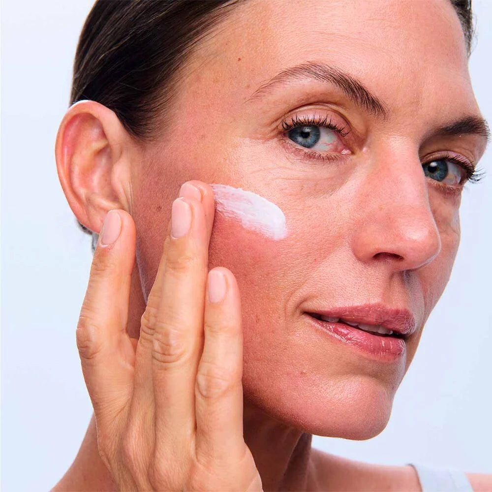 Super Restorative Day Cream - SPF 15 Day Moisturizer for Menopausal Skin